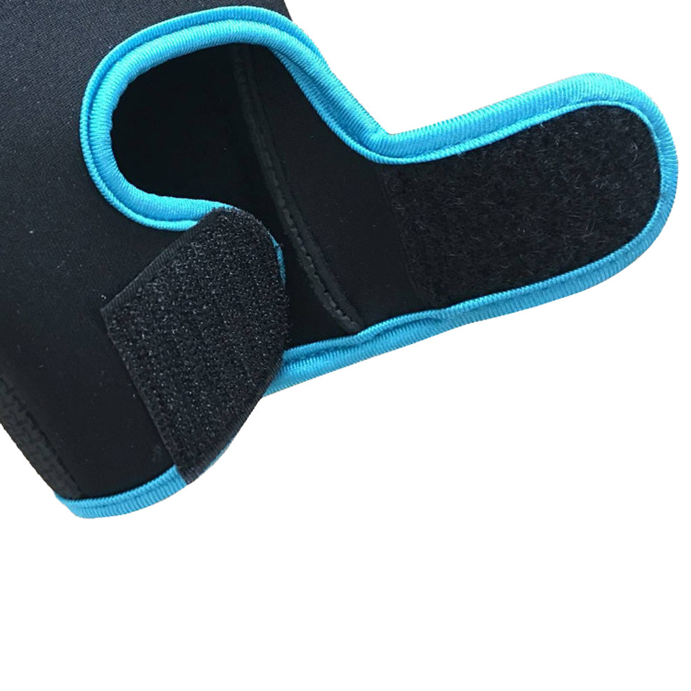 黒のサイクリンググローブ、指先が開いたタイプ、通気性、滑り止 - Weightlifting Gloves のレビューと価格