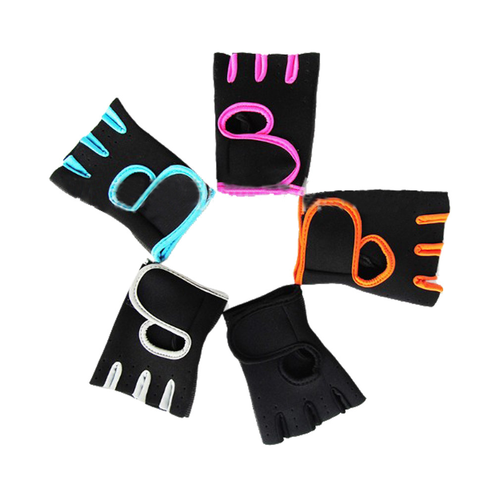 黒のサイクリンググローブ、指先が開いたタイプ、通気性、滑り止 - Weightlifting Gloves のレビューと価格